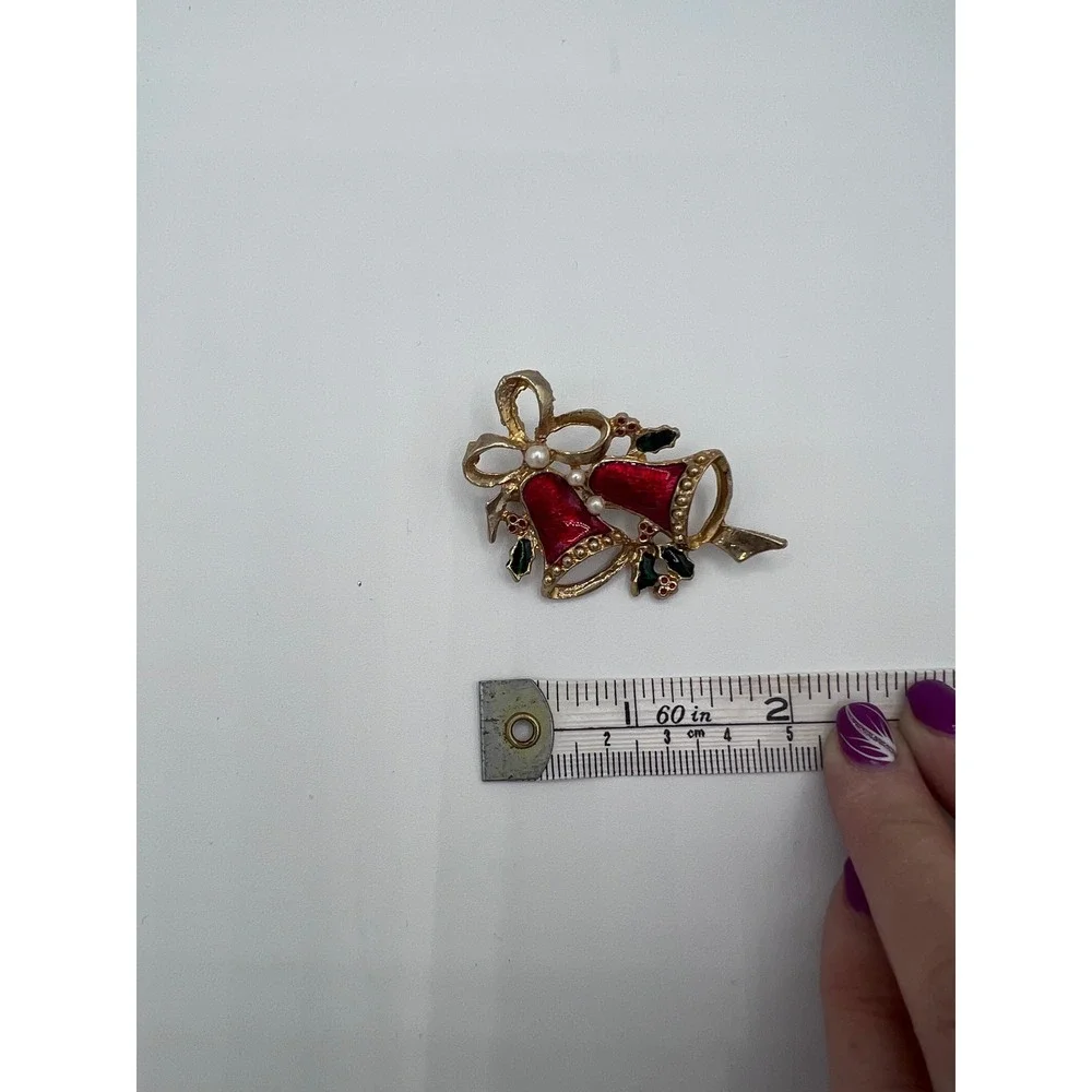 Vintage Christmas Bell Brooch Pin Holiday Jewelry Red Enamel Gold Tone‎